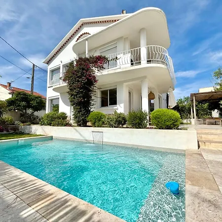 Holiday home Familiale Cosy, Piscine Et Mediterranee