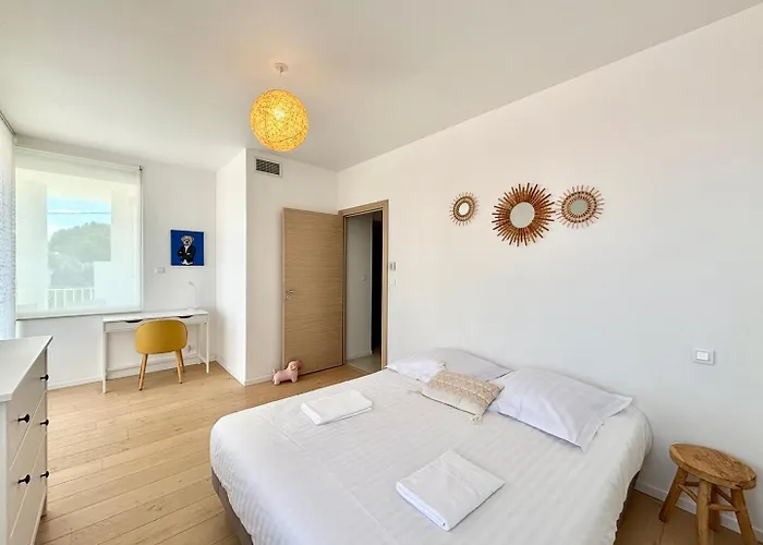 Solea, Piscine Et Mediterranee Titre Fr Villa *